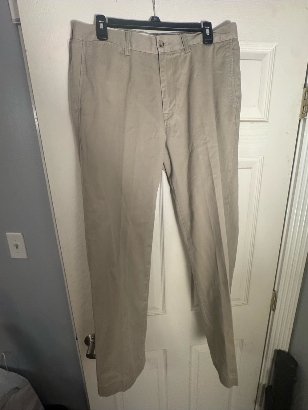 Ralph Lauren Men's Classic Straight Khaki Pants in Light Khaki 34/32